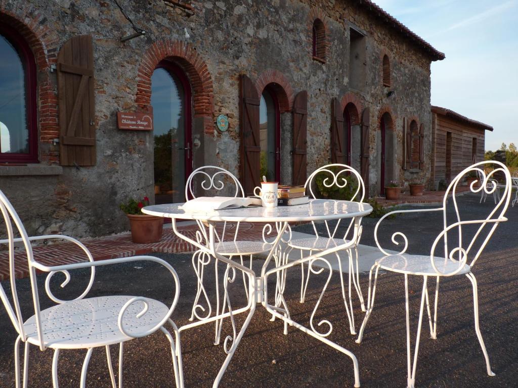 Chambres D'Hotes Le Chateau Rouge Saint-Germain-sur-Moine Экстерьер фото